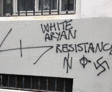 Scritte naziste e svastiche al liceo Parini di Milano DAVIDE ROSSI