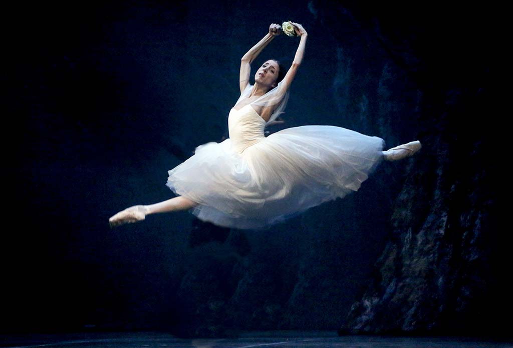 foto_3_VittoriaValerio_atto_2