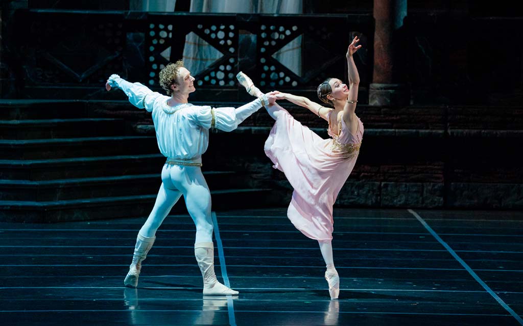 foto_6_Remi_Wörtermeyer_Anna_Ol_ppd_balcone_2_Ph_Altin_Keftira