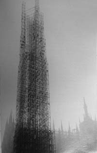 Vito Viganò, campanile del Duomo di Milano - 1927 e Vittoriano Viganò, Verticale in Piazza Duomo, struttura di tubi Innocenti – 1961