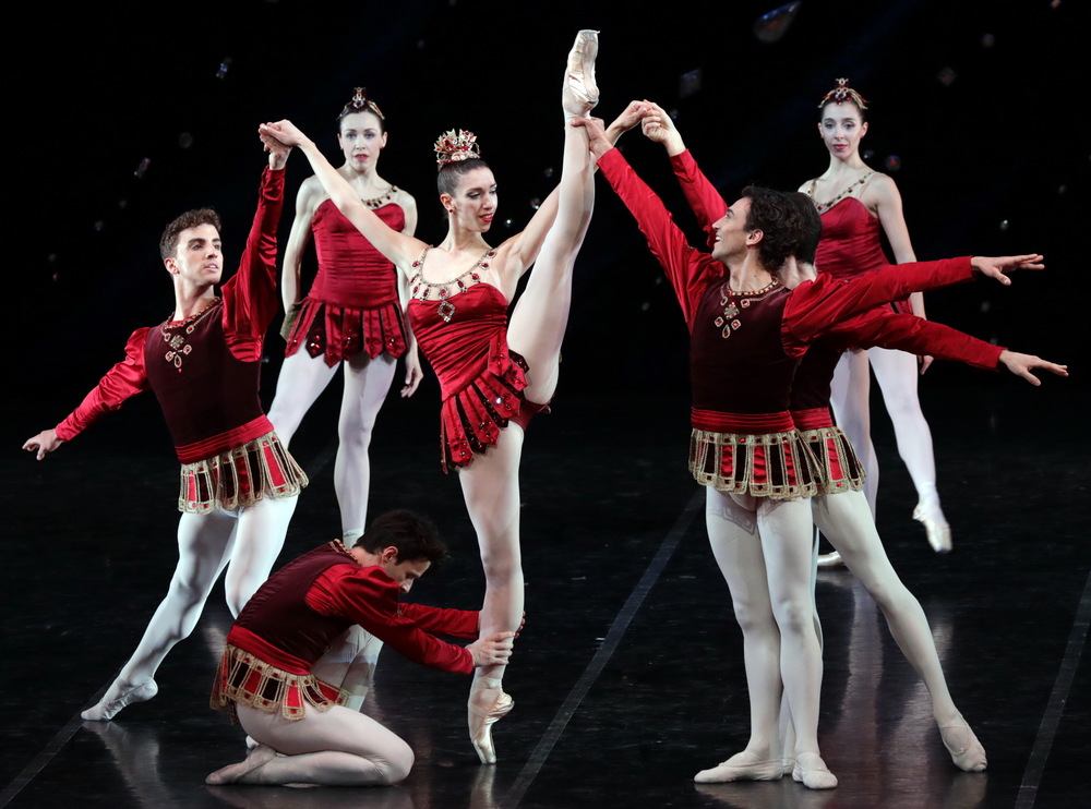 Foto_1_Copertina_Losa_corpo_ball